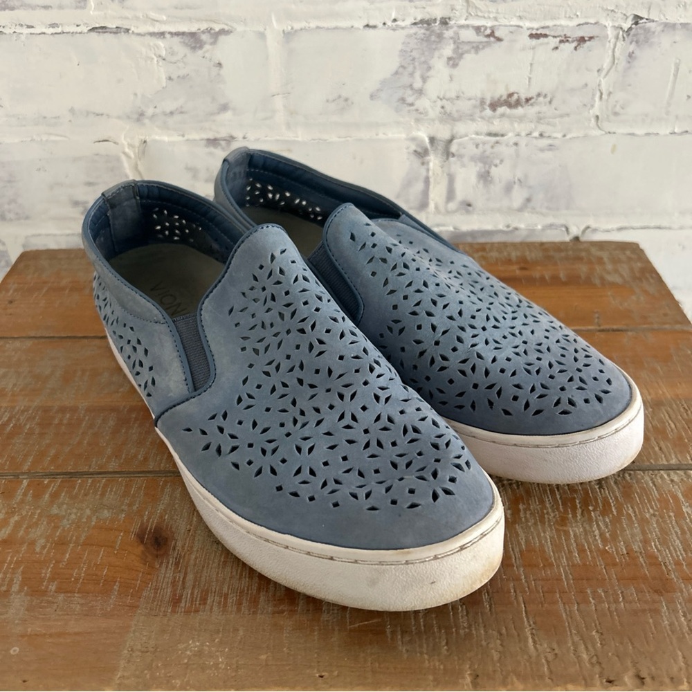 Vionic Splendid Midi Perf Women's Slip On Size 8.5 Blue Leather Padded Sneaker